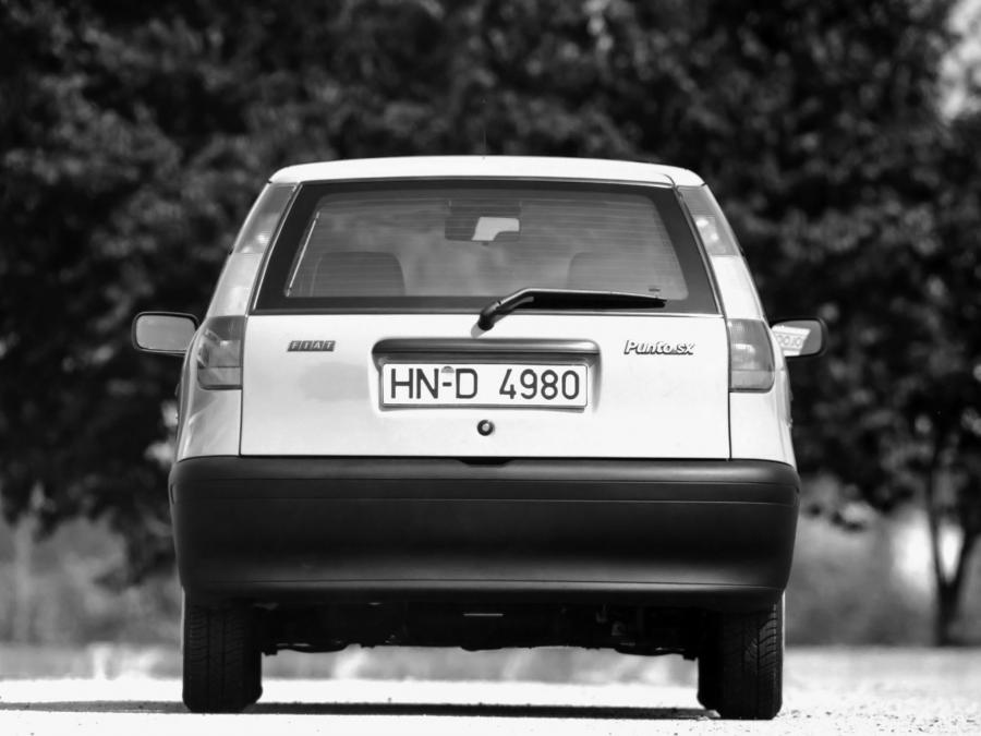  Fiat Punto 3-Door 1993 года  (фото 2 из 2)